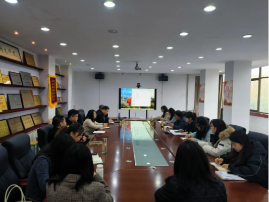 1732260781254556.png 教務(wù)處組織召開暑期理實(shí)一體化教學(xué)工作匯報(bào)會(huì)議